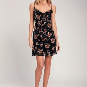 NWT Lush Black Floral Print Tie-Front Skater Dress M